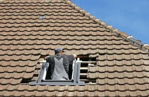 Pose de velux à Saint-Malo de Guersac